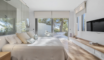 Resa Estates Ivy Cala Tarida Ibiza  luxe woning villa for rent te huur house bedroom 1.png